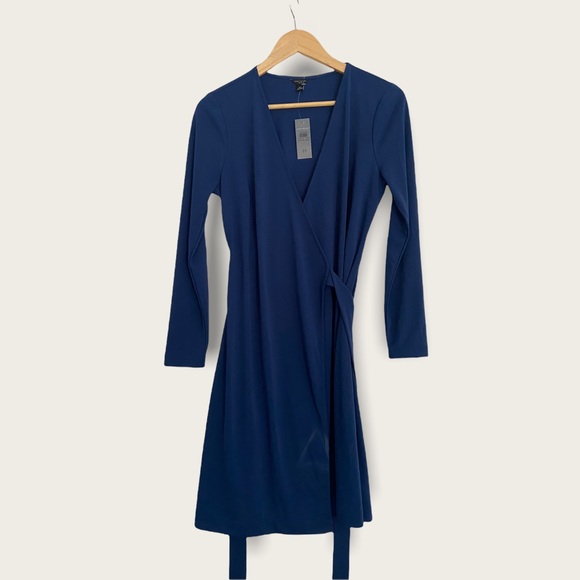 Ann Taylor Dresses & Skirts - Ann Taylor Wrap Dress 8P Blue VNeck Long Sleeve